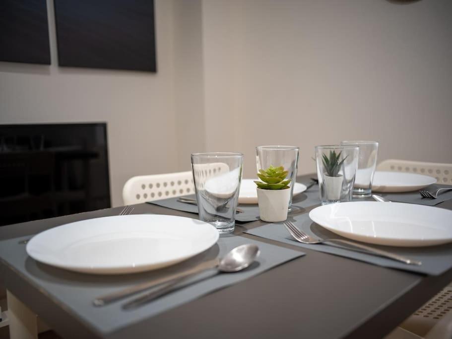 מרסיי Appartement Tout Equipe Au Coeur Du Panier Vieux Port מראה חיצוני תמונה